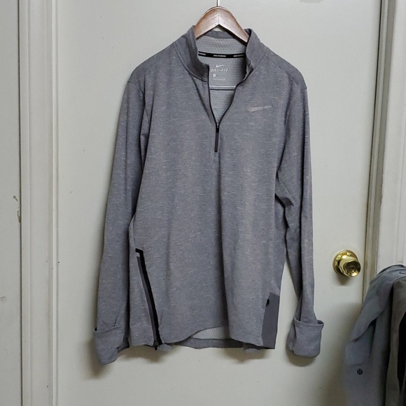 Nike Other - Nike sweater